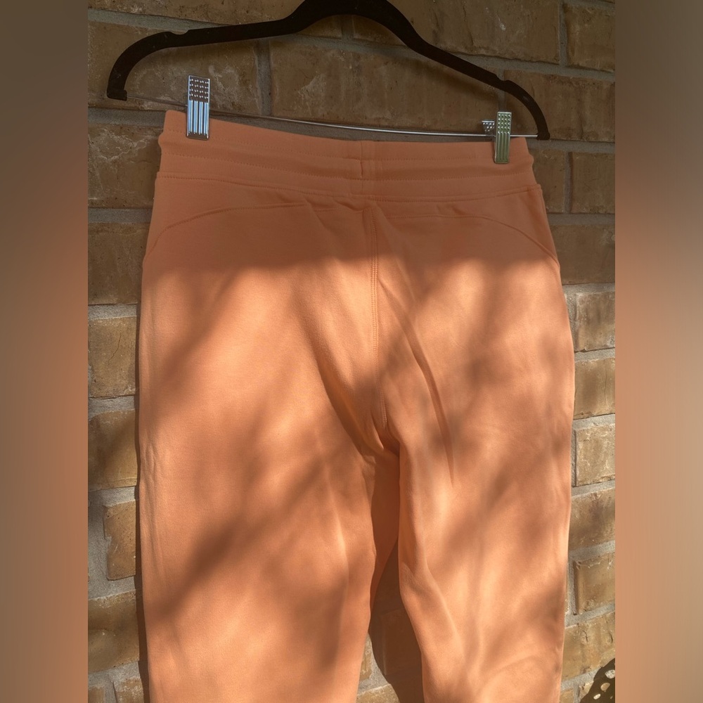 ALPHALETE Women's Essential Core Jogger ORANGE FROST, Size Large New - Picture 7 of 10